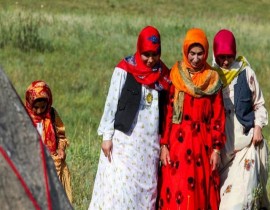 Woman of Tehran, woman of South Azerbaijan: the impact of environment and society on gender roles